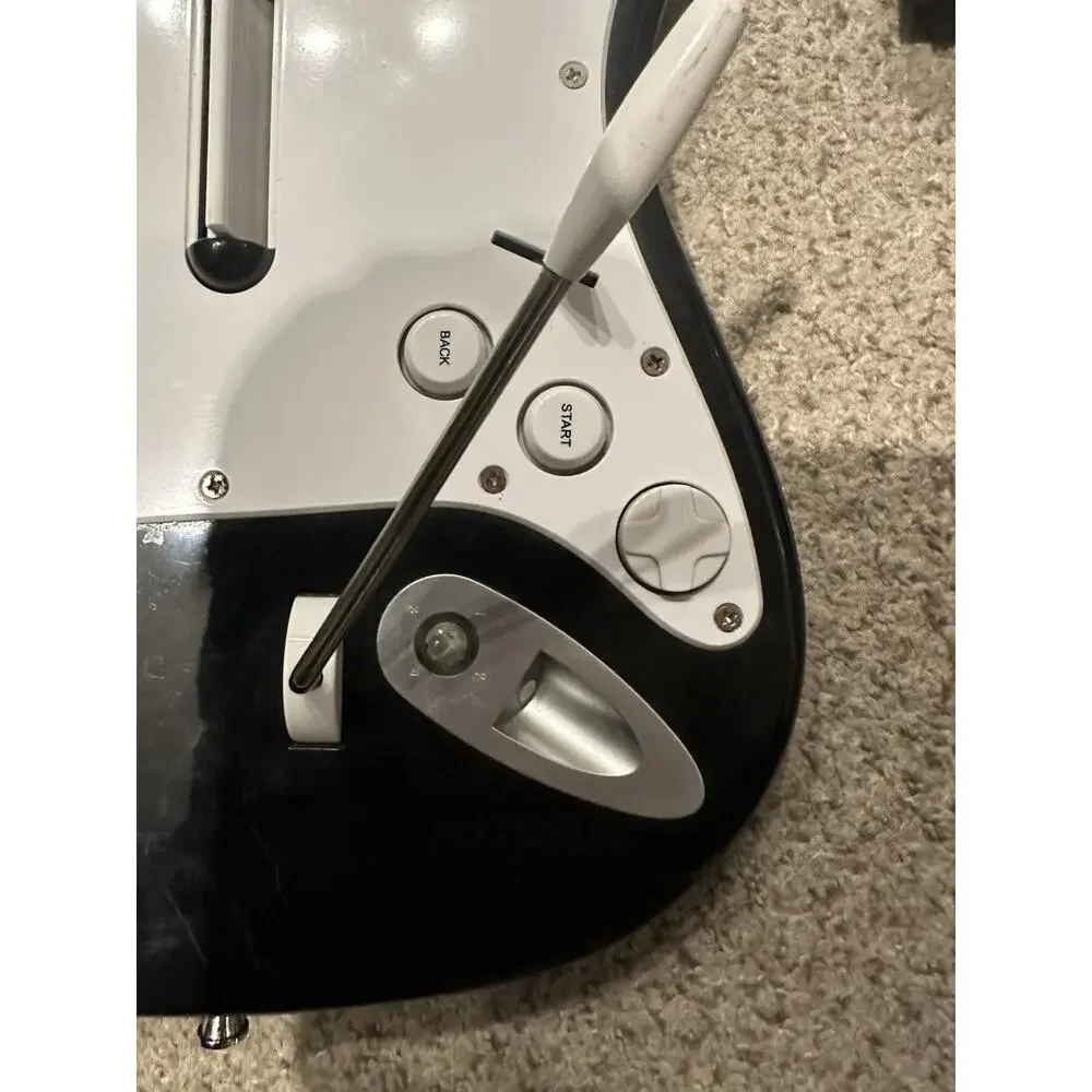Rock Band Fender Stratocaster XBOX 360 Wireless Guitar Bundle Rockband Beatles